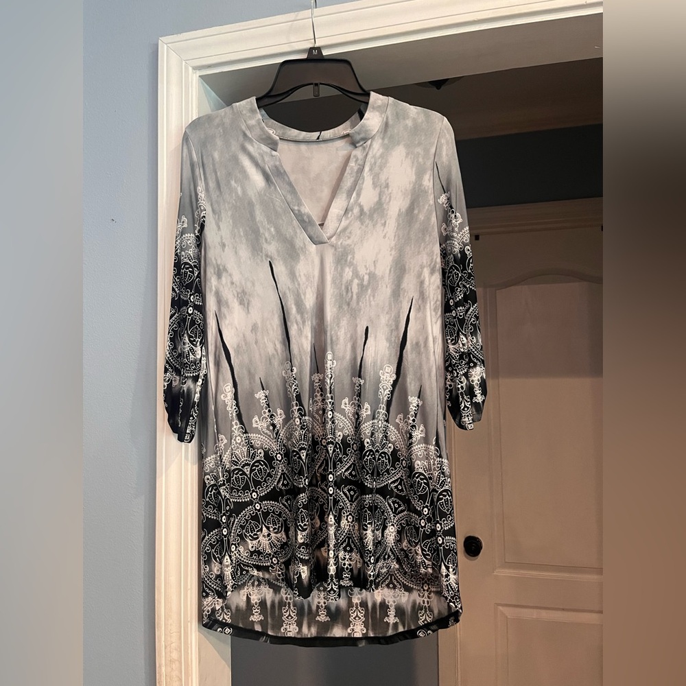 Silky Elegant Black and Gray Tunic Top